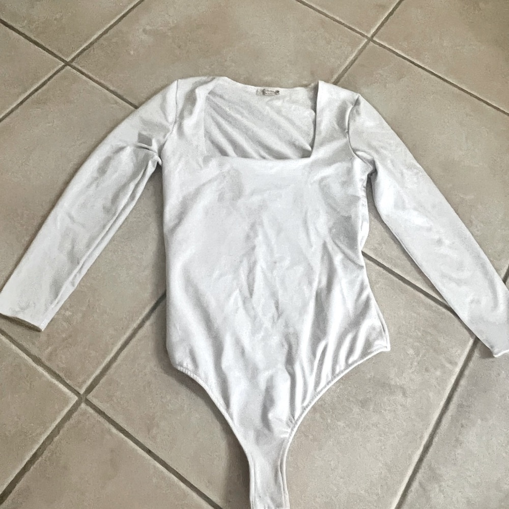 Free people white body suit sz S
